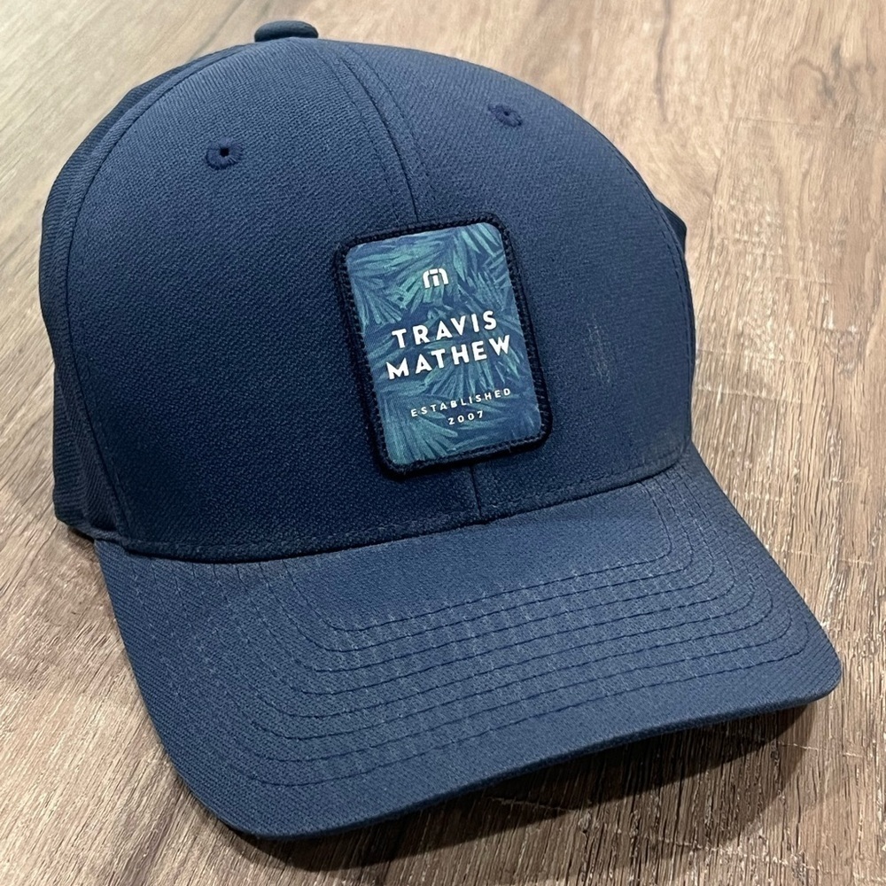 Travis Mathew Flex Fit Large/XL Navy Embroidered Latch Logo Golf Hat